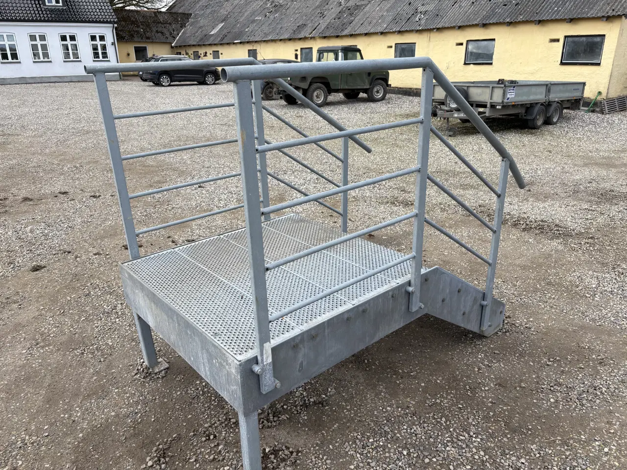 Billede 3 - Galvaniseret repos med trappe 