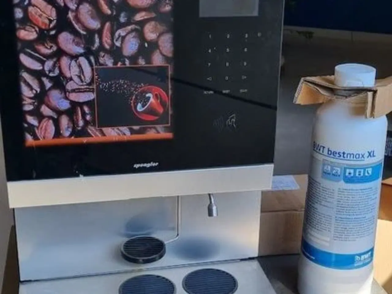 Billede 1 - kaffemaskine m/vand tilkobling og nyt vandfilter