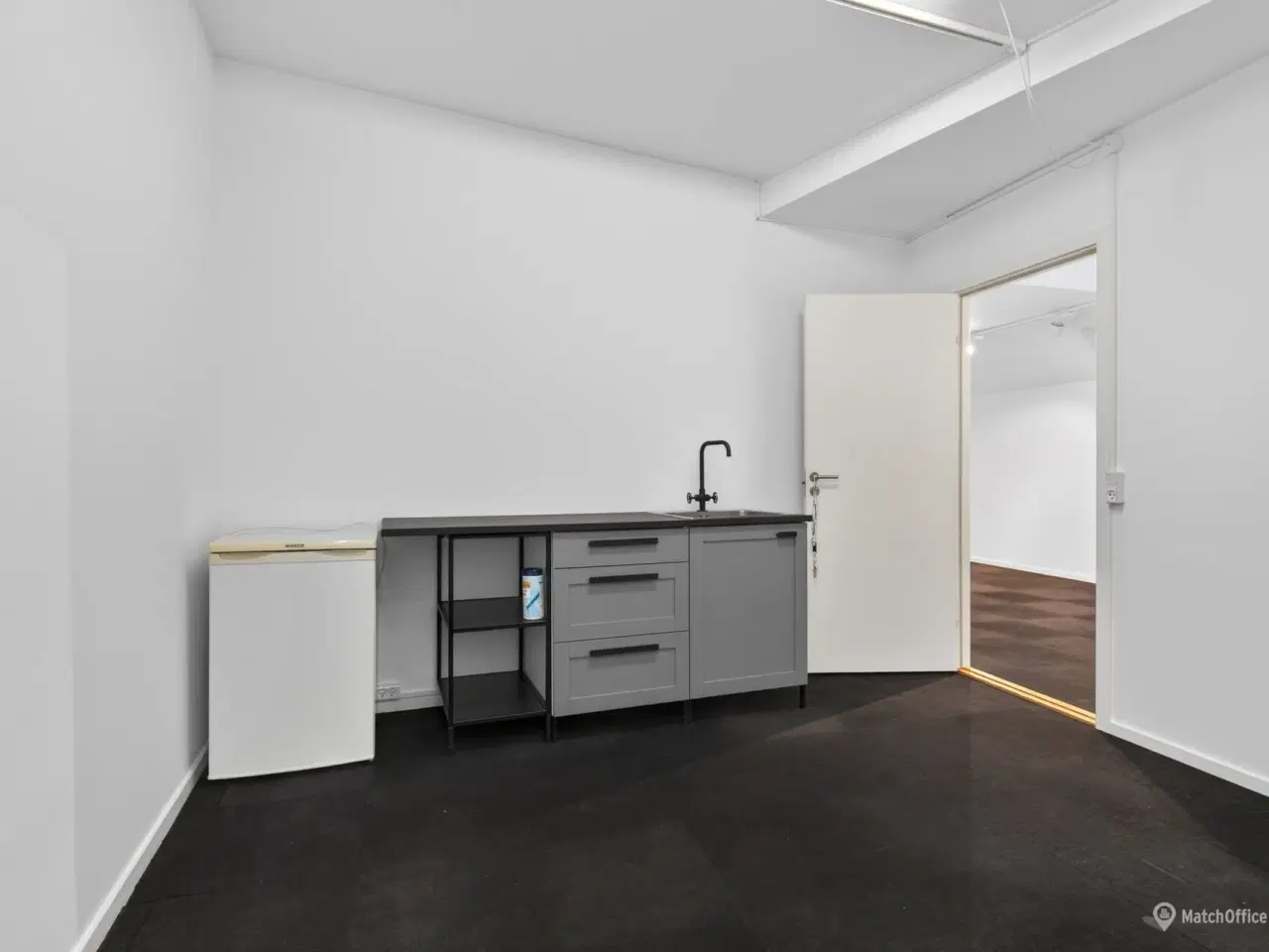 Billede 11 - Sublim placering midt på Stændertorvet!