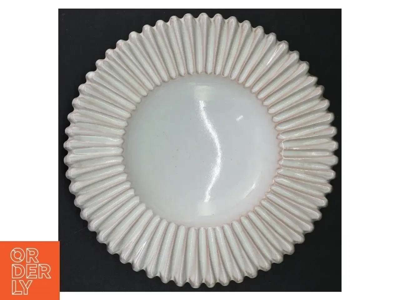 Billede 1 - Fladt porcelæns fad (str. 22,5 cm)