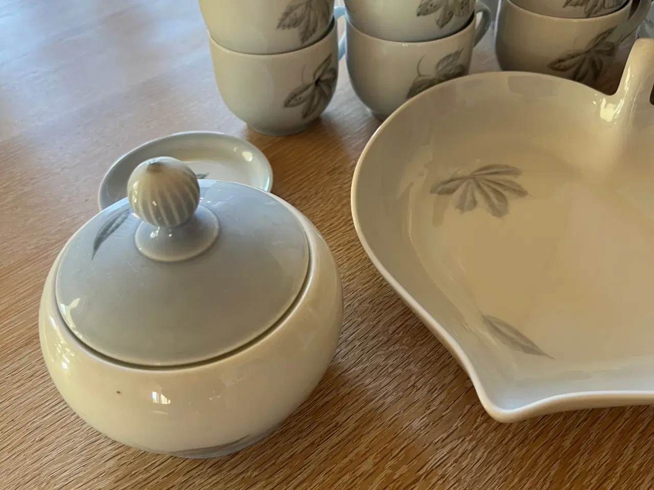 Billede 3 - Løvfald service flot og velholdt