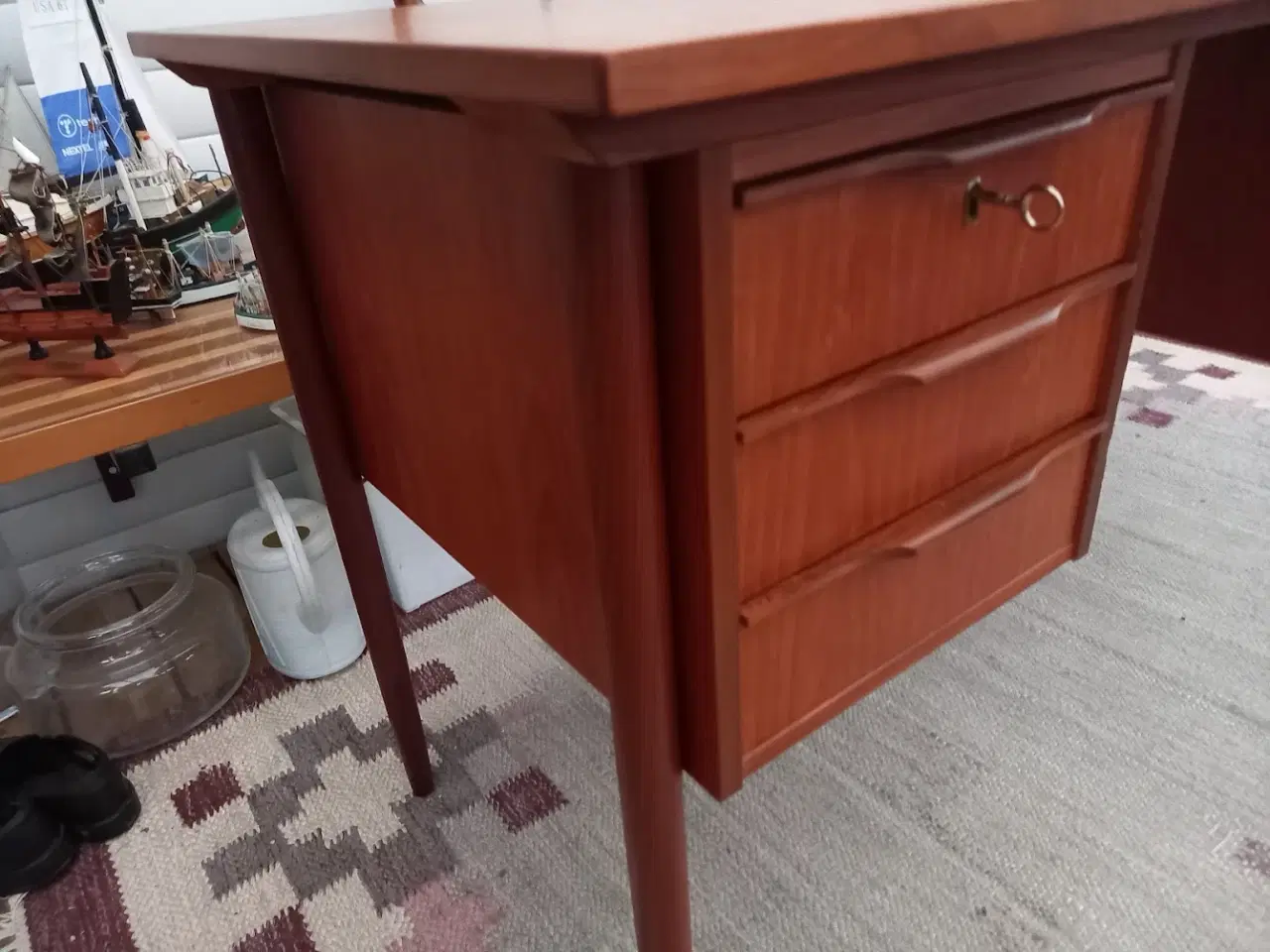 Billede 3 - Teak skrivebord