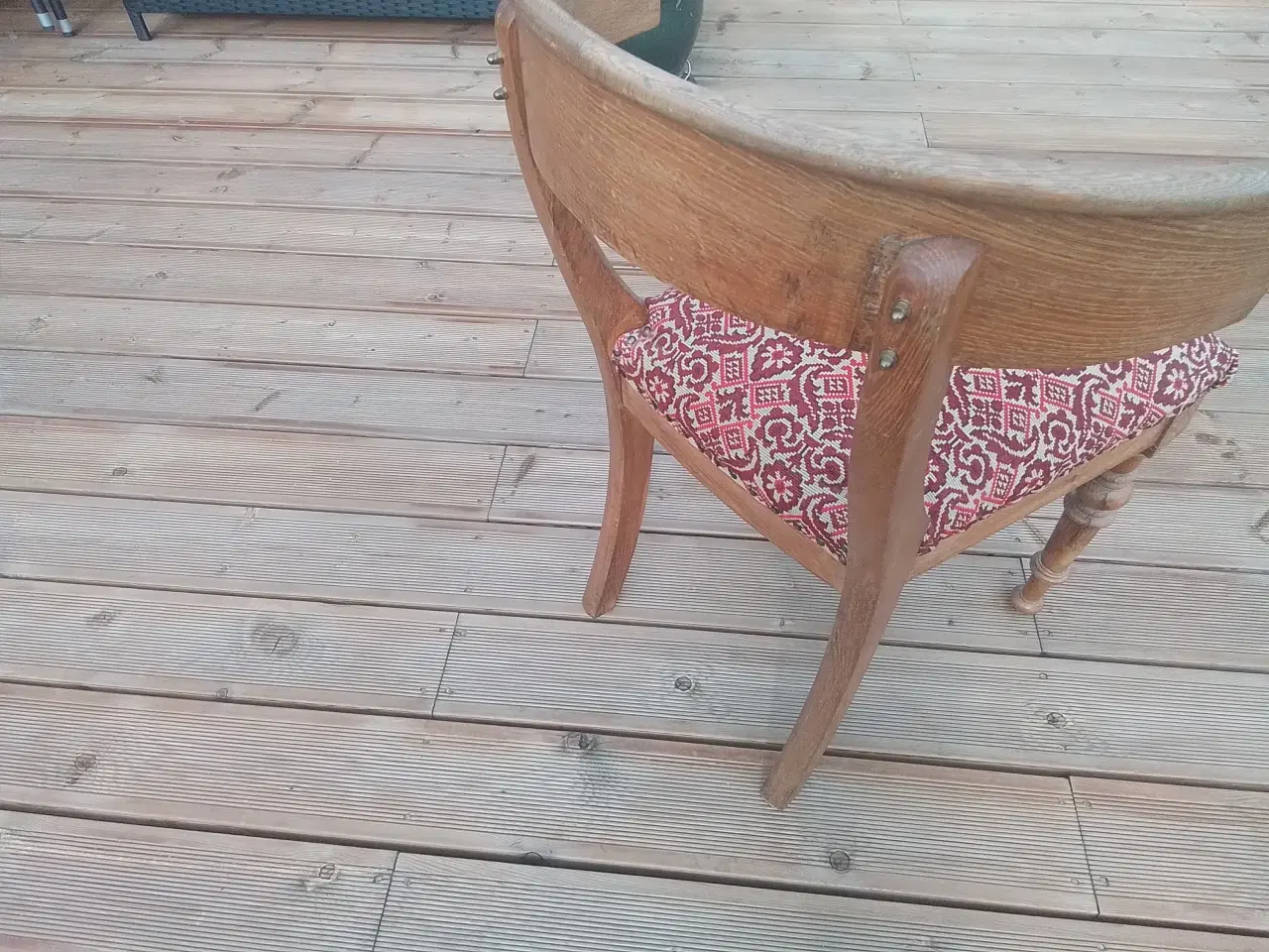 Billede 1 - Katederstol. Med broderet betræk. Egetræ