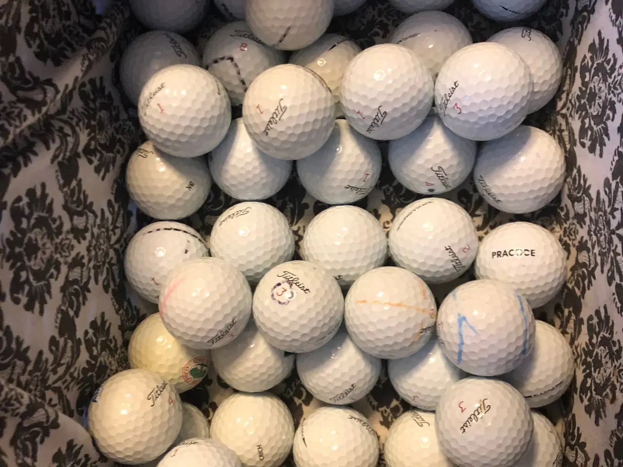 Billede 2 - golfbolde (Pro v1) 10kr pr/stk.