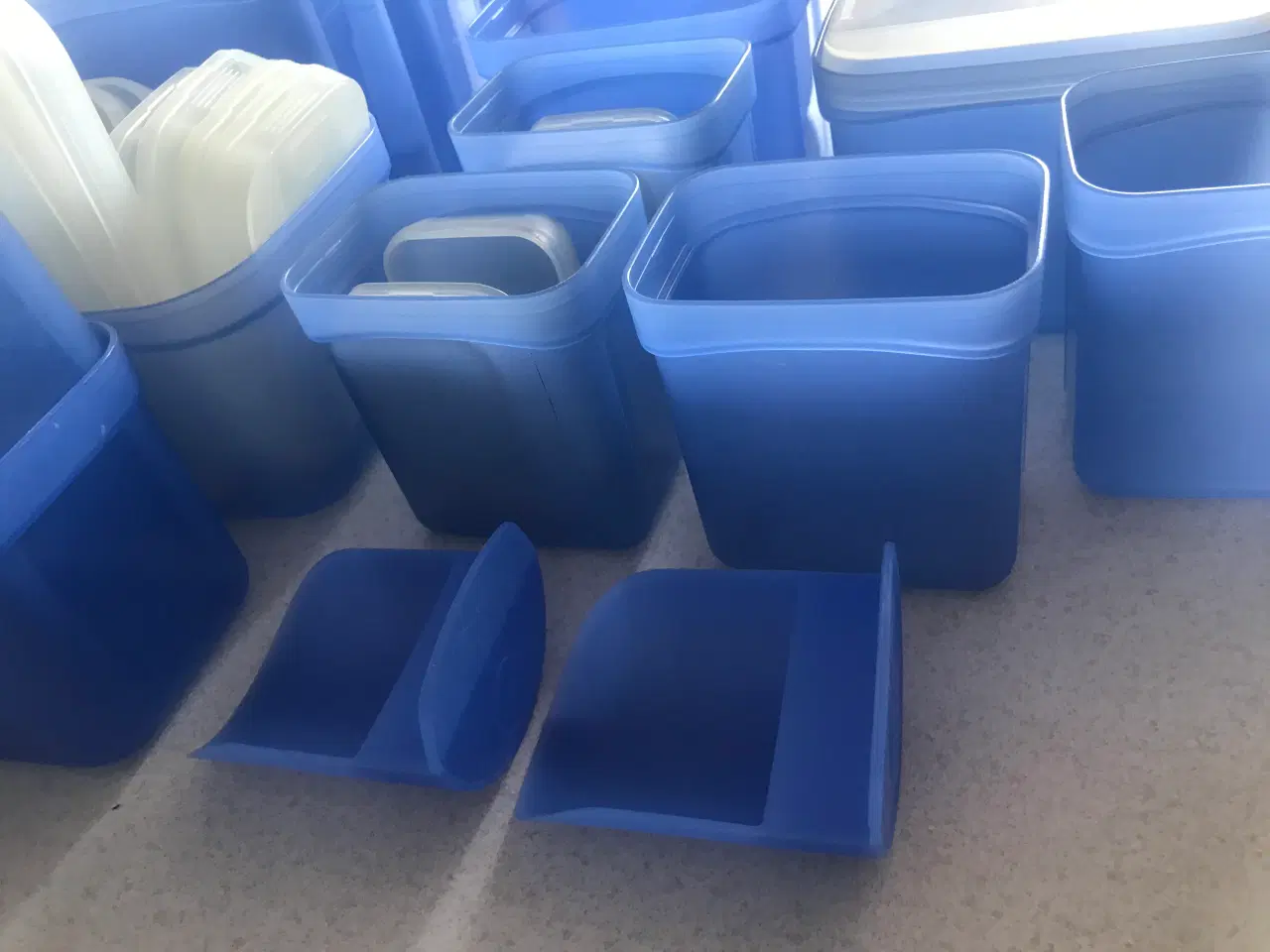 Billede 5 - Tupperware opbevaring s bøtter 14 stk 