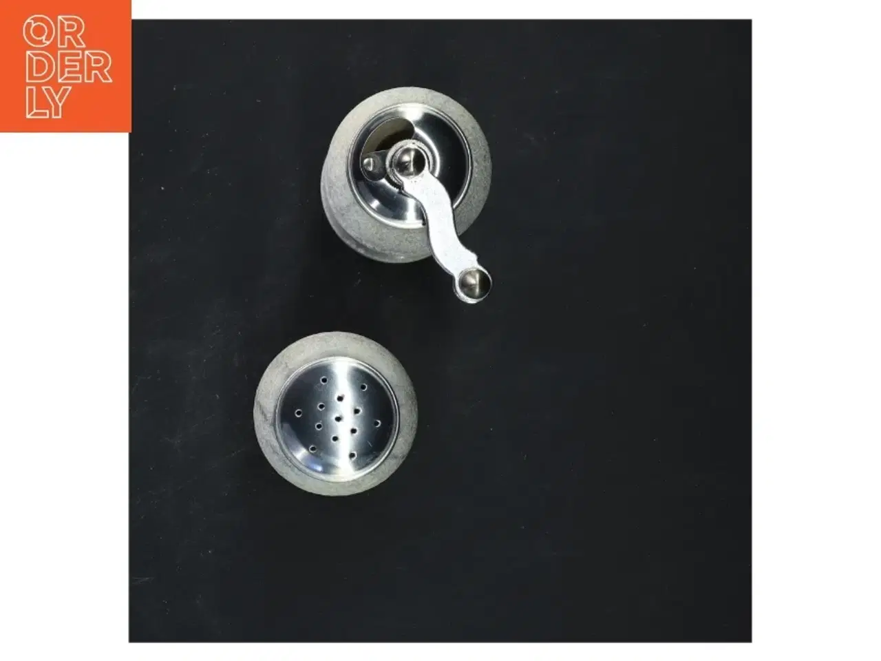 Billede 2 - Salt- og pebersæt i marmor og metal (str. 13x5 cm)
