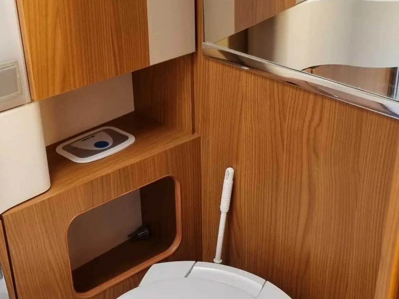 Billede 11 - Hymer T674 Fiat Ducato 2,3 – 130 HK Tramp SL til s