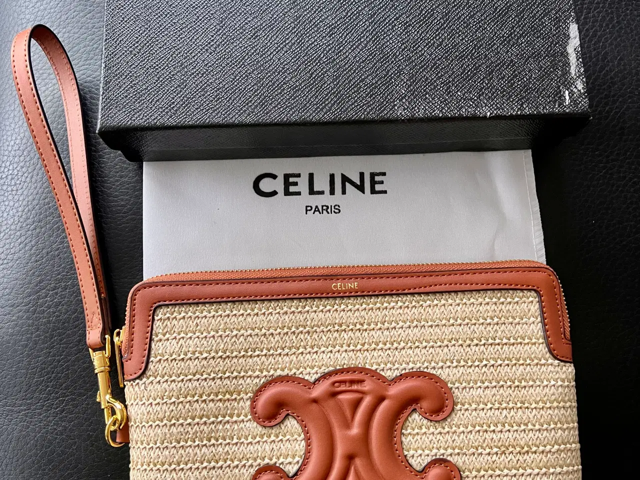 Billede 1 - Flot clutch med elegant design. 