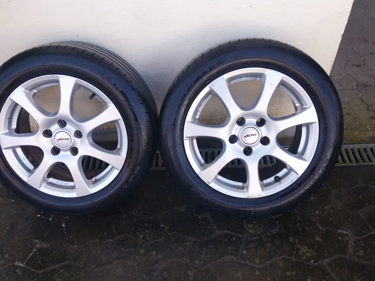 Billede 3 - 4 stk 16 tommer Alufælge Goodyear sommerdæk 