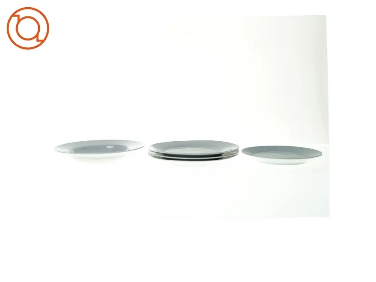 Billede 2 - Tallerkner fra Ikea (str. Dyb tallerken 26 cm tallerken 24 cm kagetallerken 20 cm)