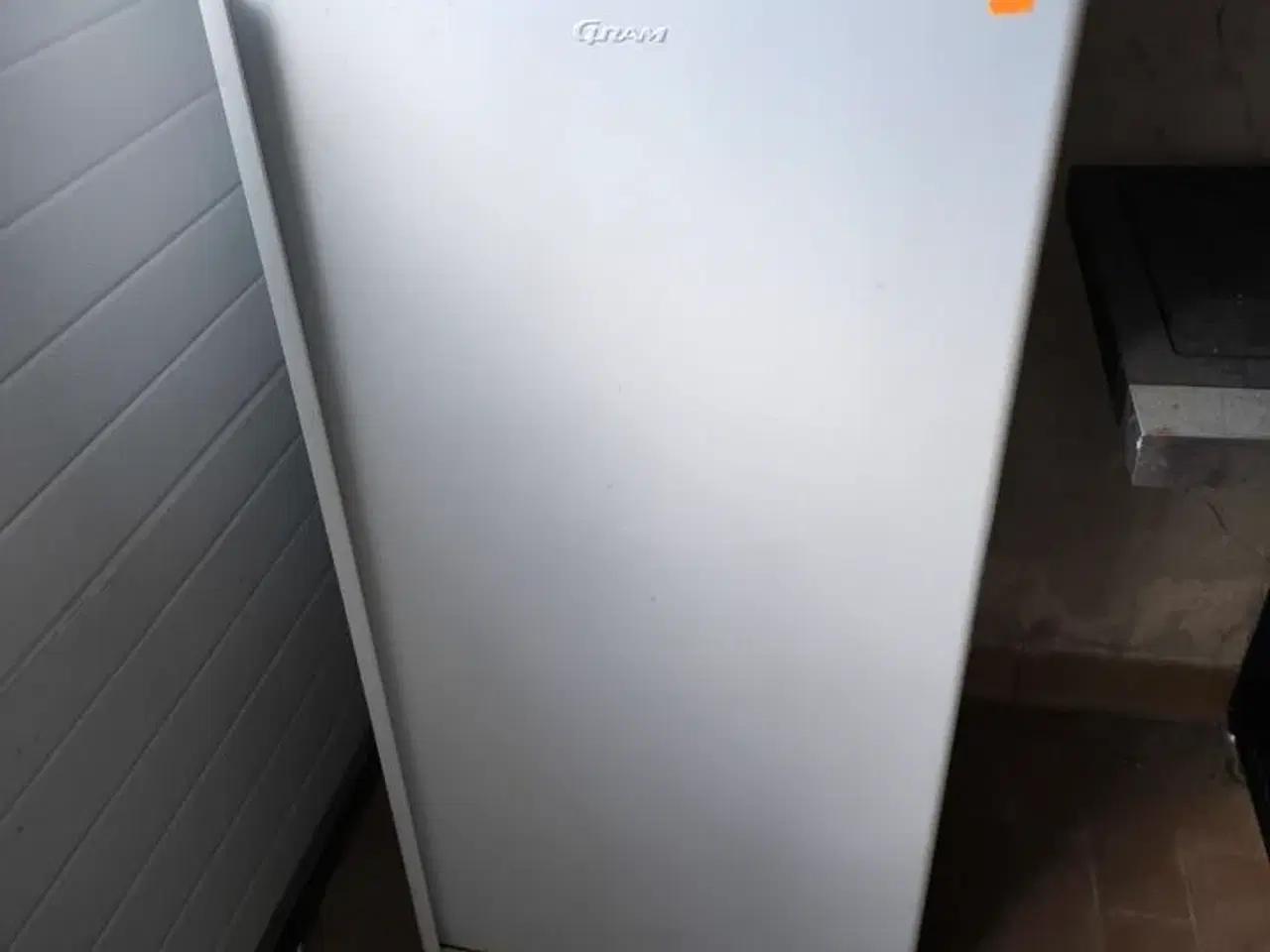 Billede 1 - Køleskab GRAM