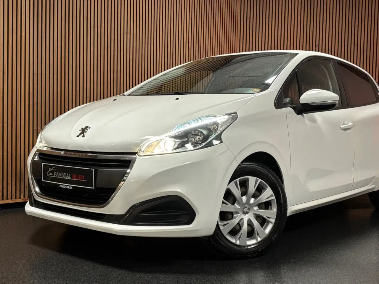 Billede 2 - Peugeot 208 1,2 e-THP 82 Active