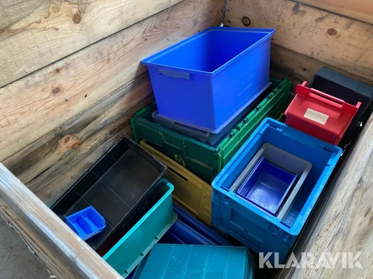 Billede 4 - Plastikkasser blandet
