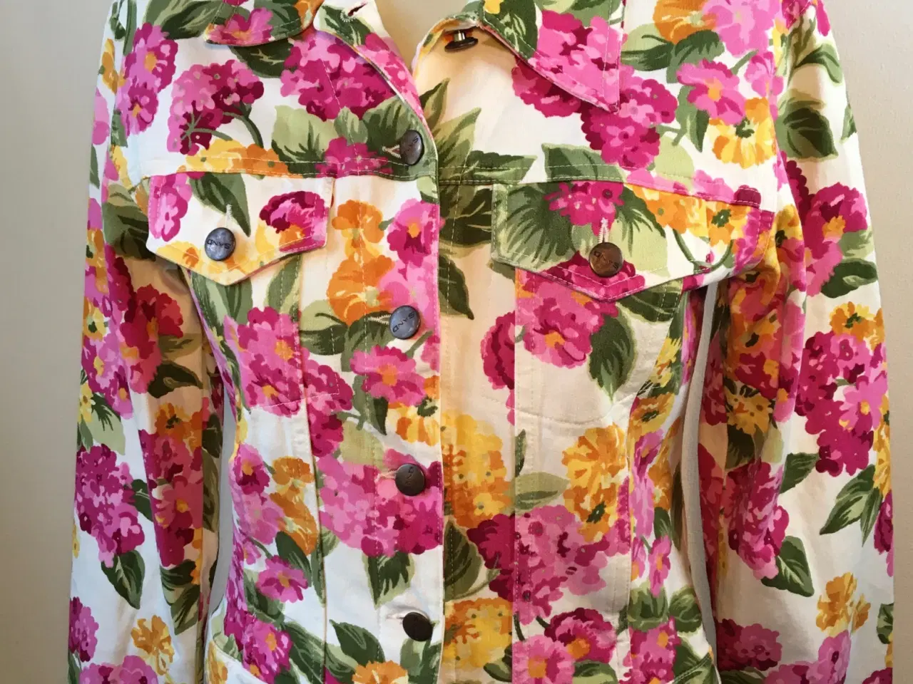 Billede 1 - Sand Copenhagen, blomstret jakke, str 36