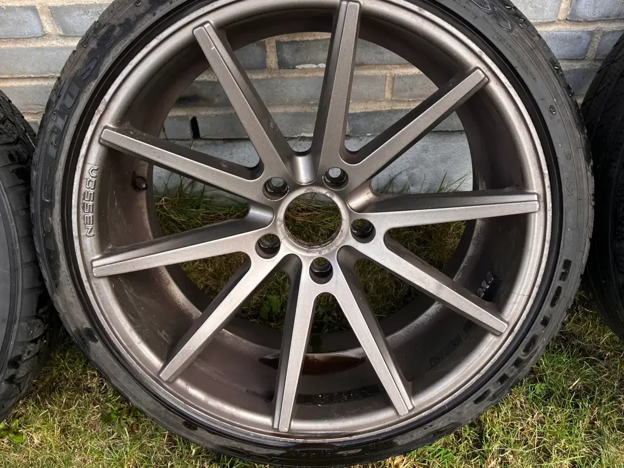 Billede 1 - Vossen fælge - har kørt på en bmw F-11