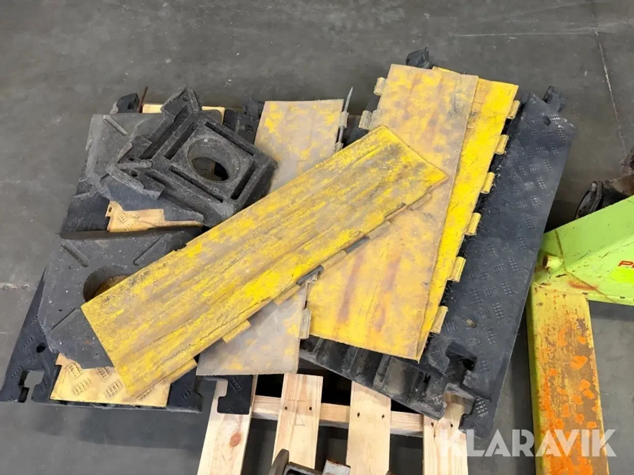 Billede 12 - Lot - løftetang, kabelbroer og palleløfter