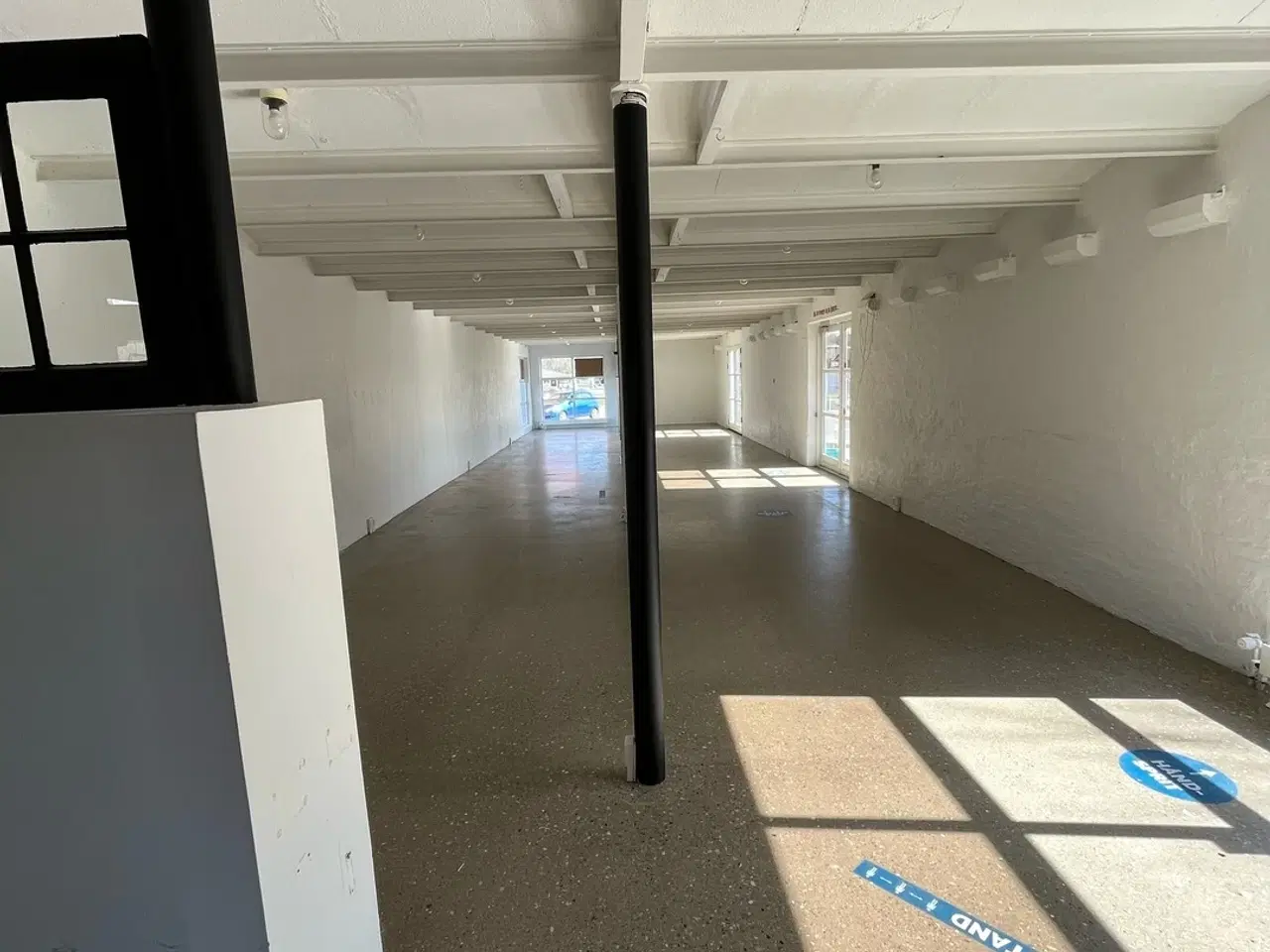 Billede 21 - Ideelt beliggende Kontor eller butikslokale til leje på Flakagervej  i Kalundborg