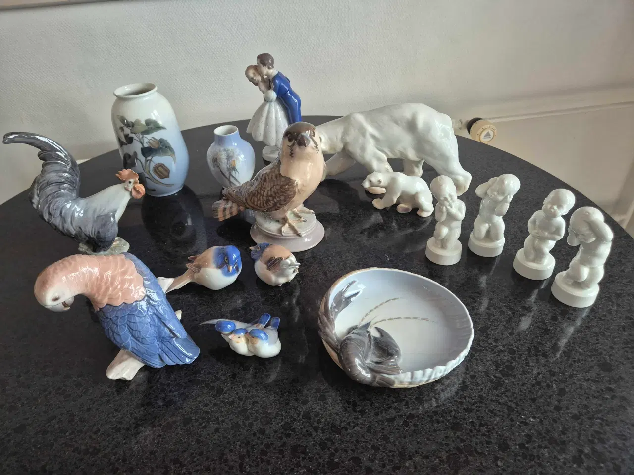 Billede 1 - Kongelige og Bing og Grøndahl figurer. Kom evt med