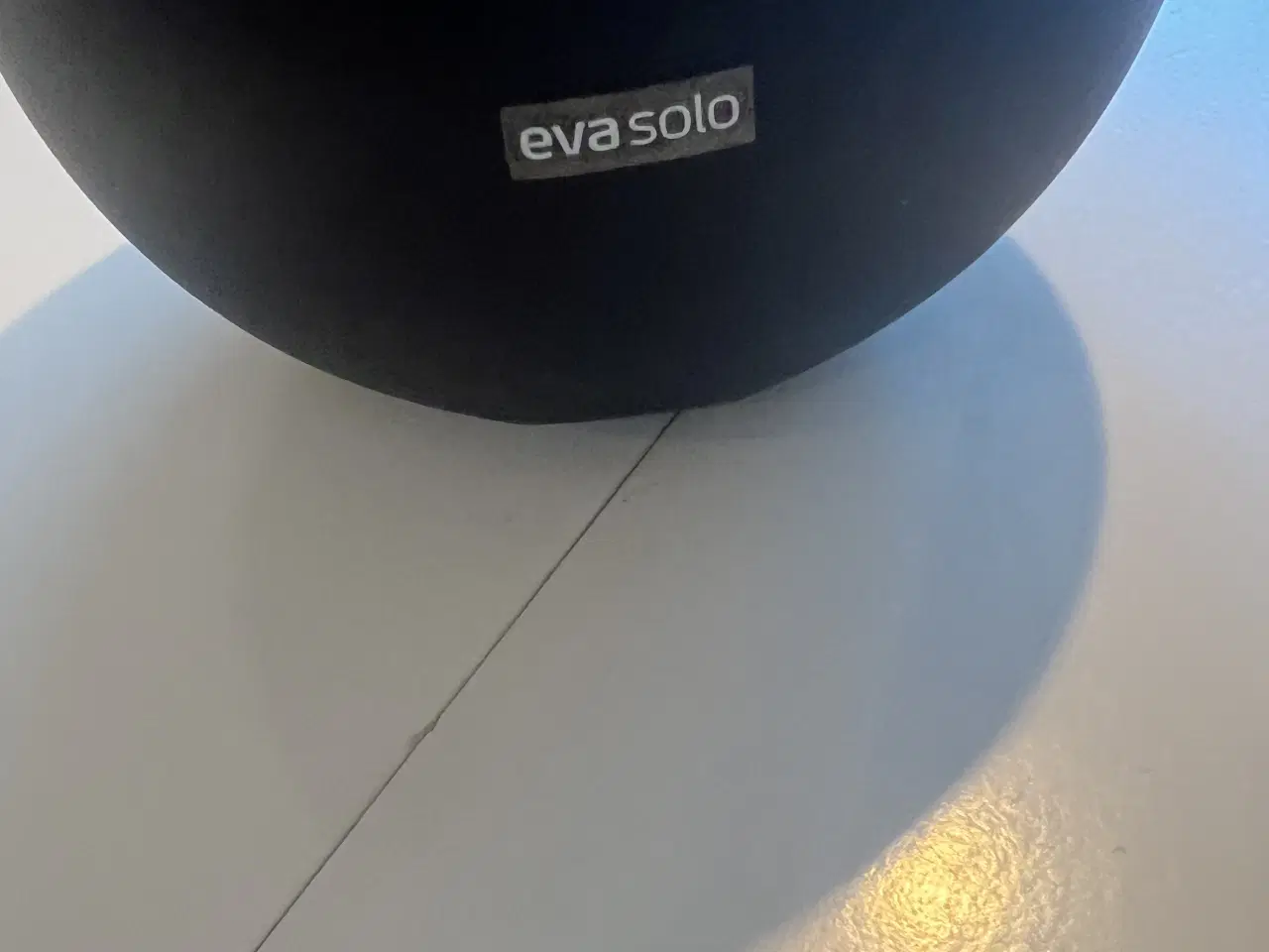 Billede 3 - 2 stk. Eva Solo Globe Termokande 1 L, Sort