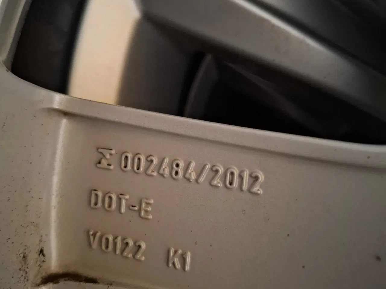 Billede 4 - Alufælge 4 stk originale Volvo 17"