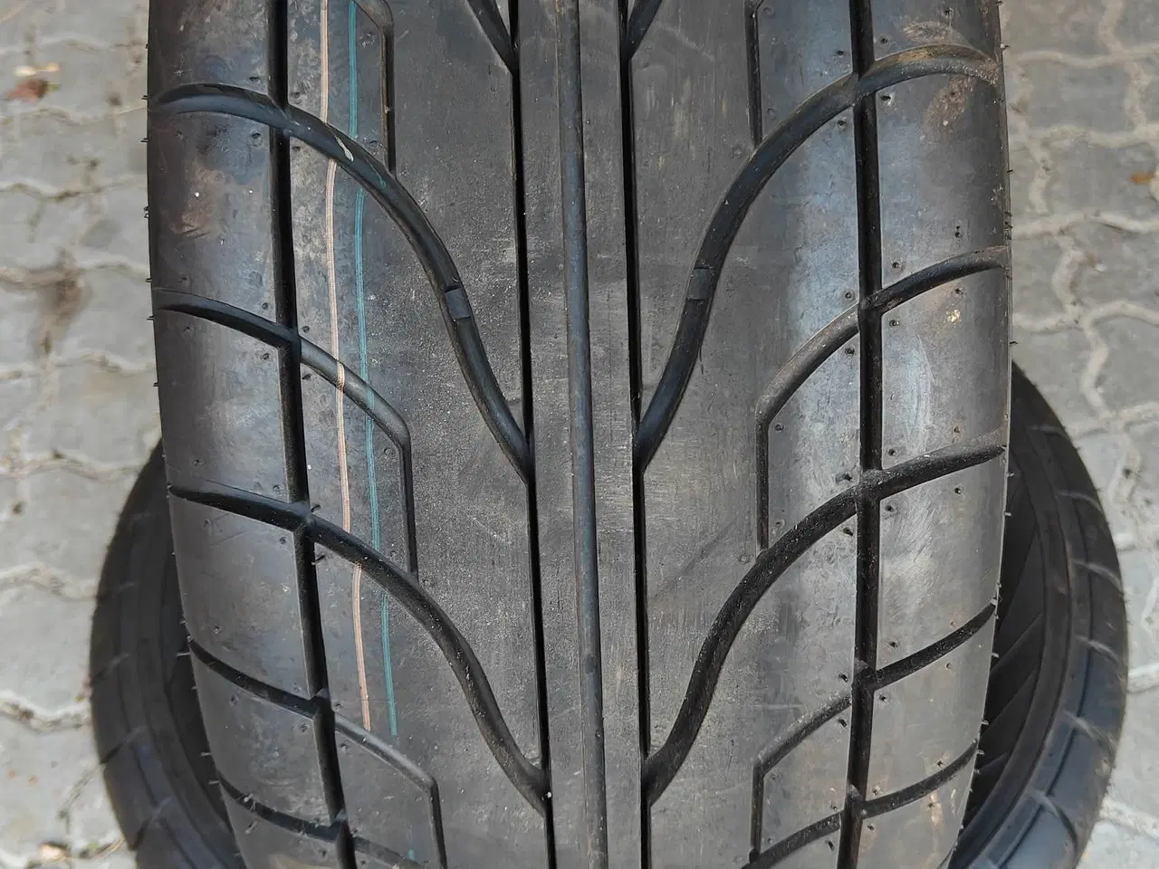 Billede 2 - Journey Tyre P349 26x10-14