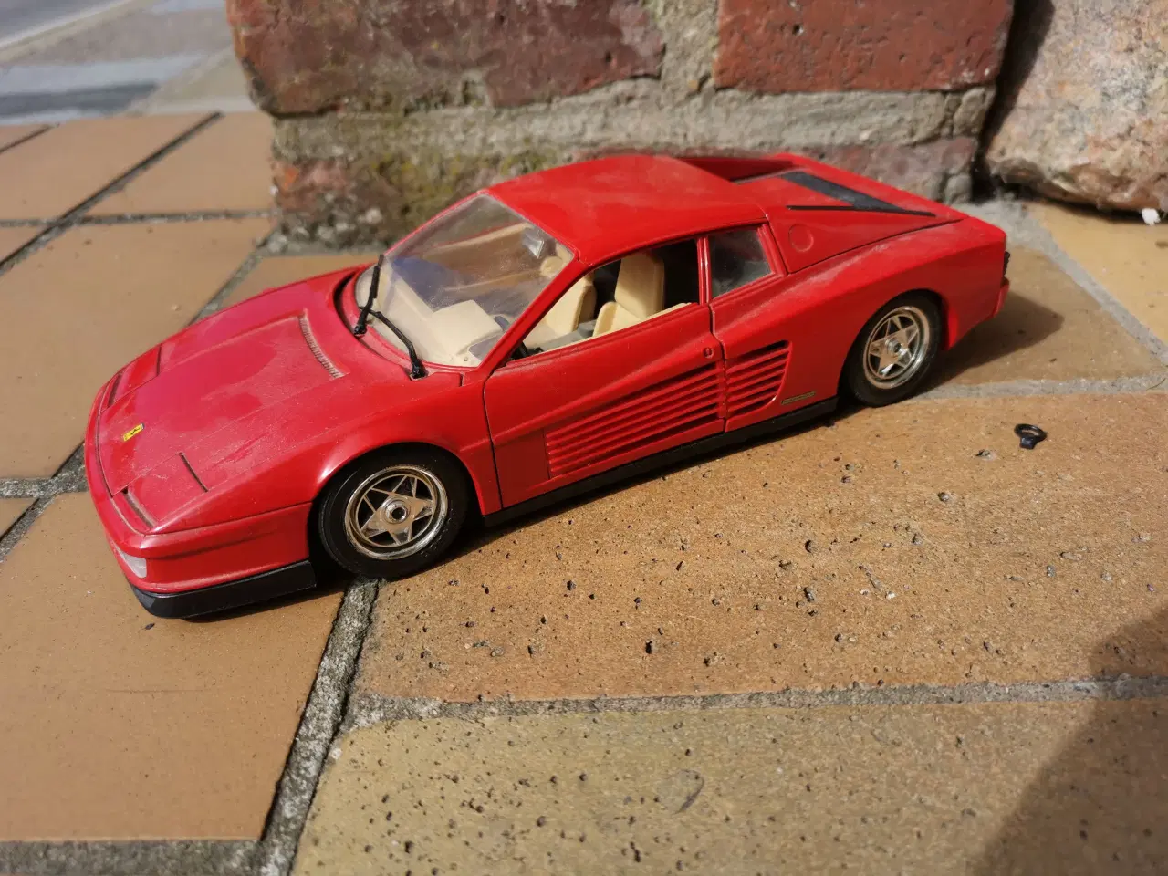 Billede 1 - Ferrari Teste Rossa 1984 1:18 Burago