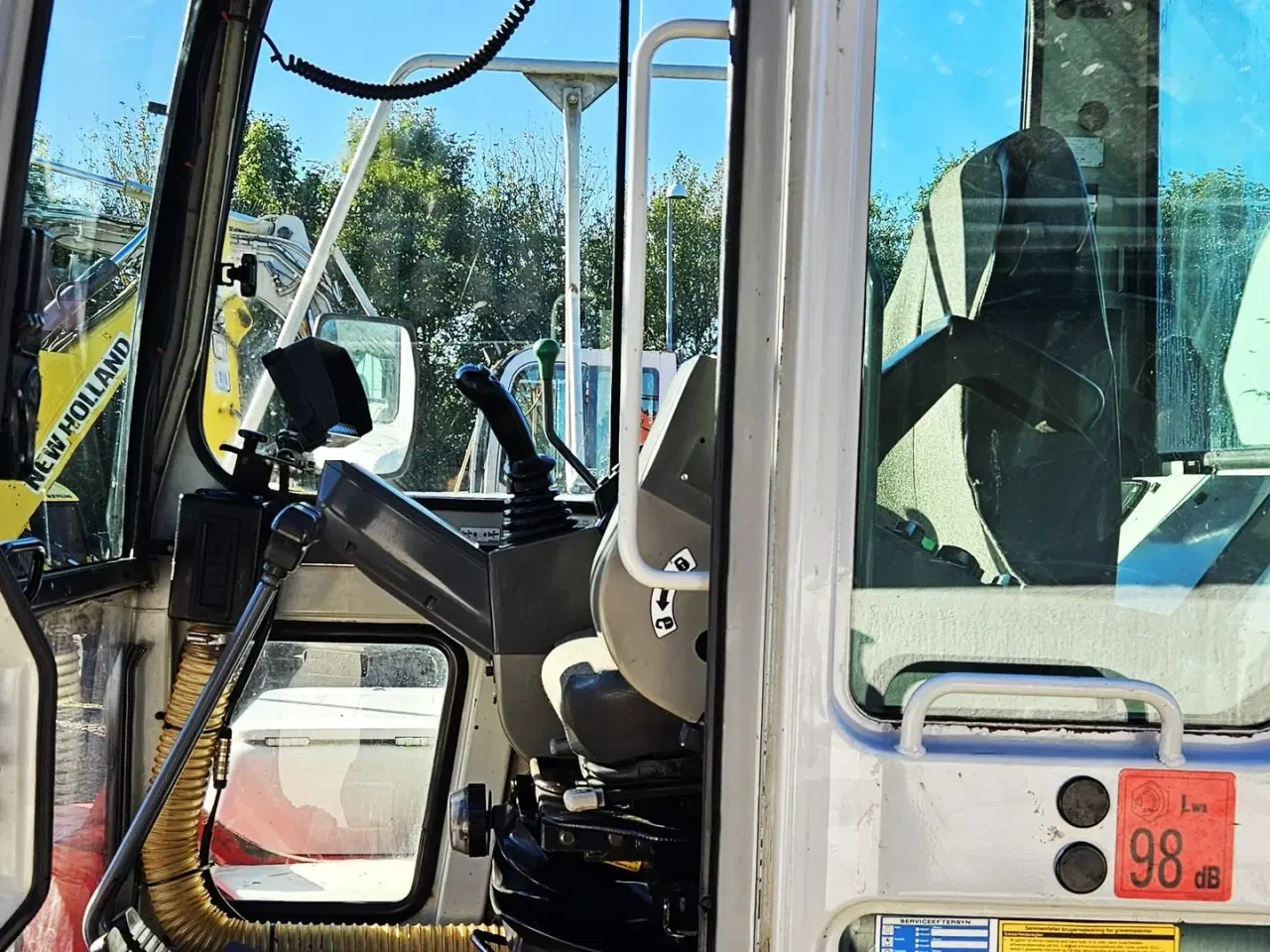 Billede 16 - Takeuchi TB175 / pæn 8 tons maskine / nyere undervogn / dobbelt udtag / skovlsæt