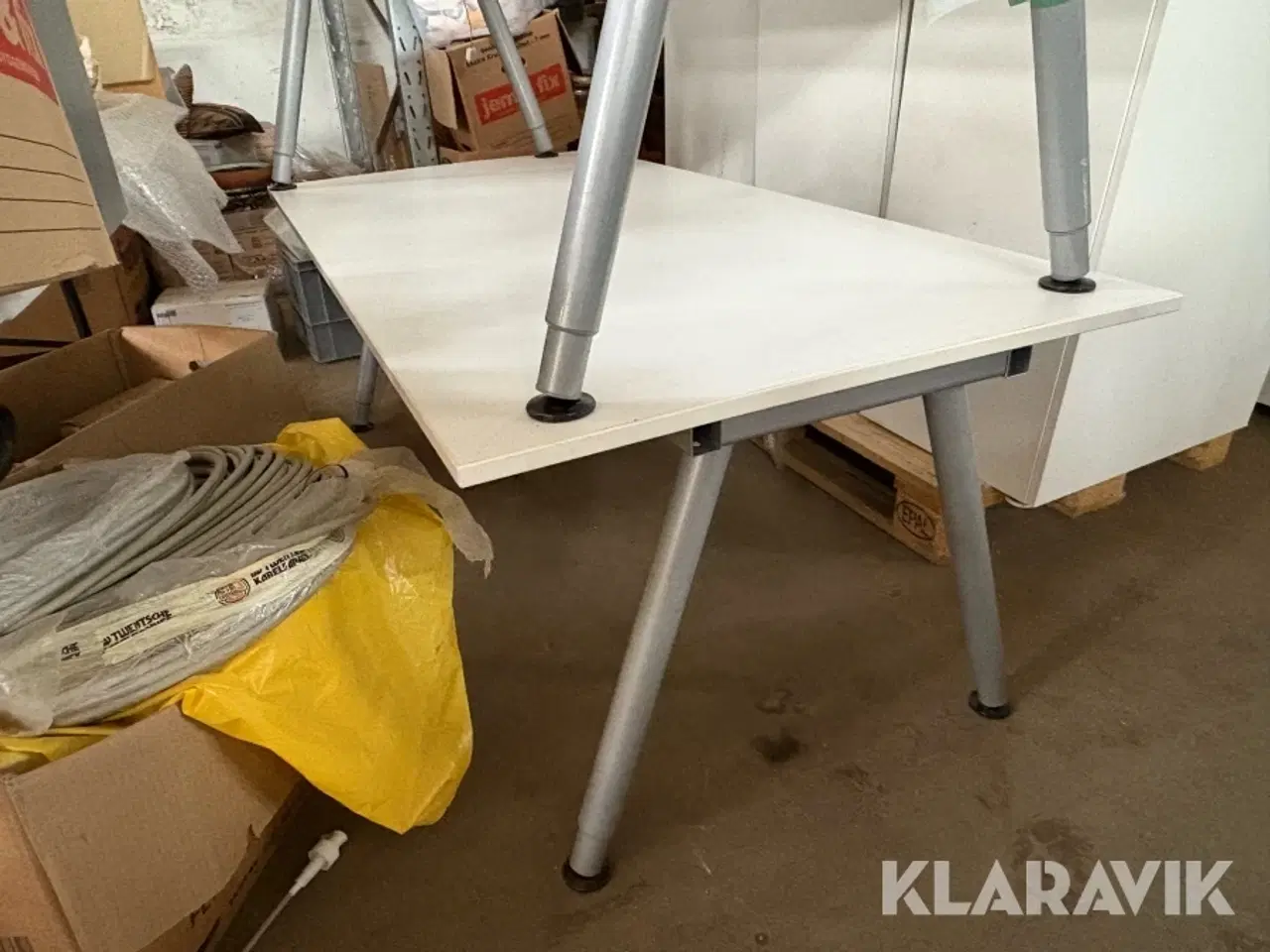 Billede 3 - Skriveborde IKEA Thyge 4 styks