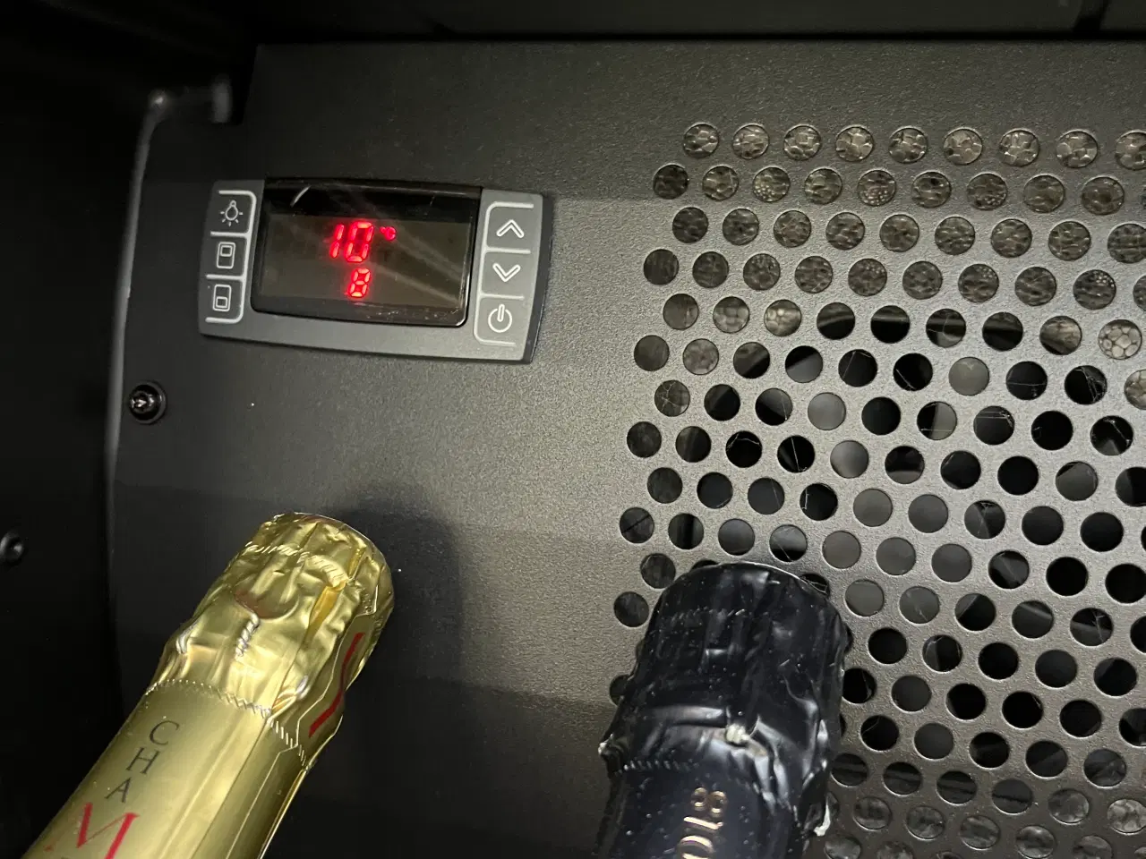 Billede 8 - NY PRIS: Stort og eksklusivt Bosch vinkøleskab