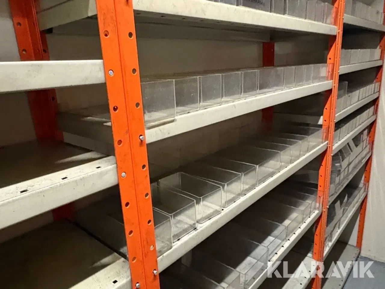 Billede 11 - Værkstedsreoler 23 sektioner +skab