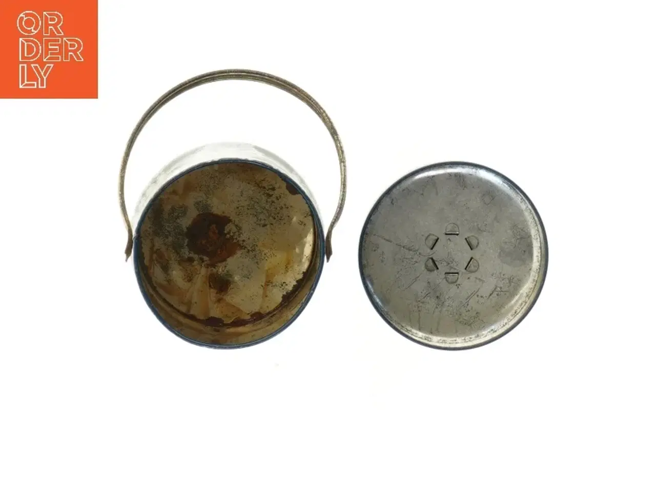 Billede 5 - Antik blik dåse med låg (str. Ø 9 cm længde 11 cm)