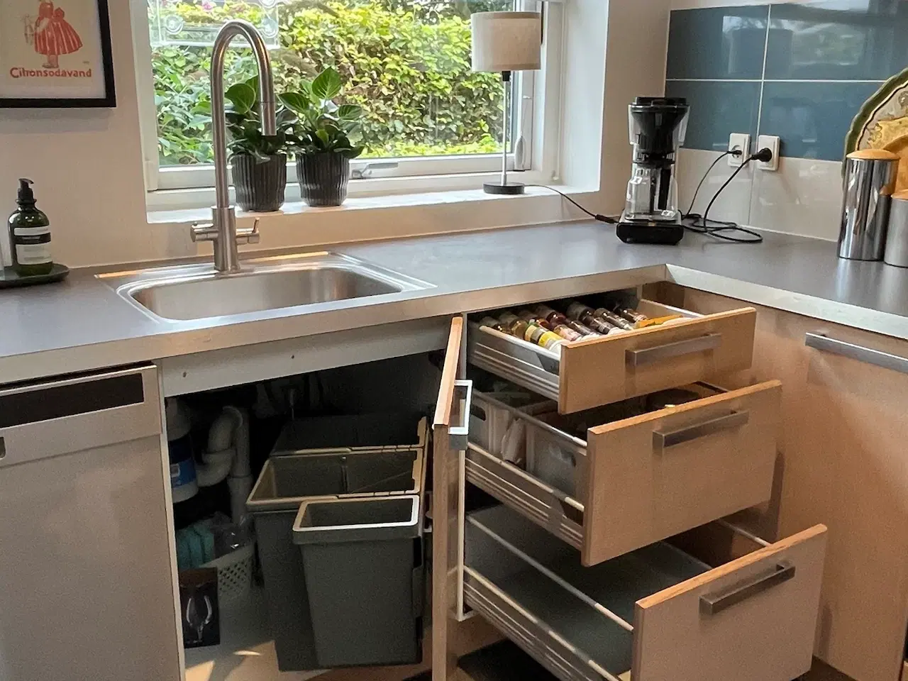 Billede 3 - Svanekøkken hvidolieret eg
