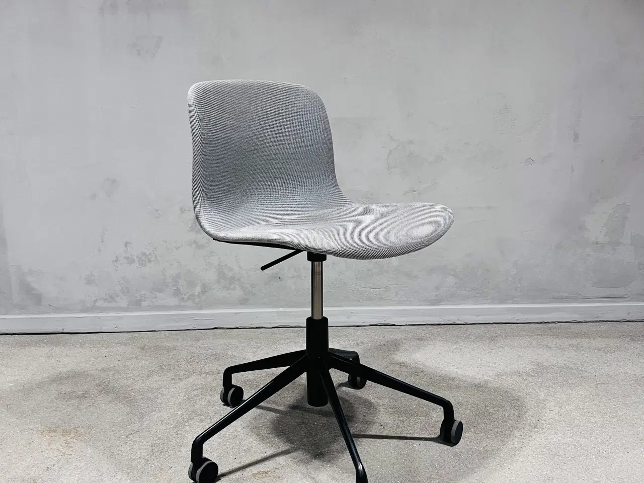 Billede 2 - HAY, About a Chair - AAC51 - Lys grå - Fuldpolstre