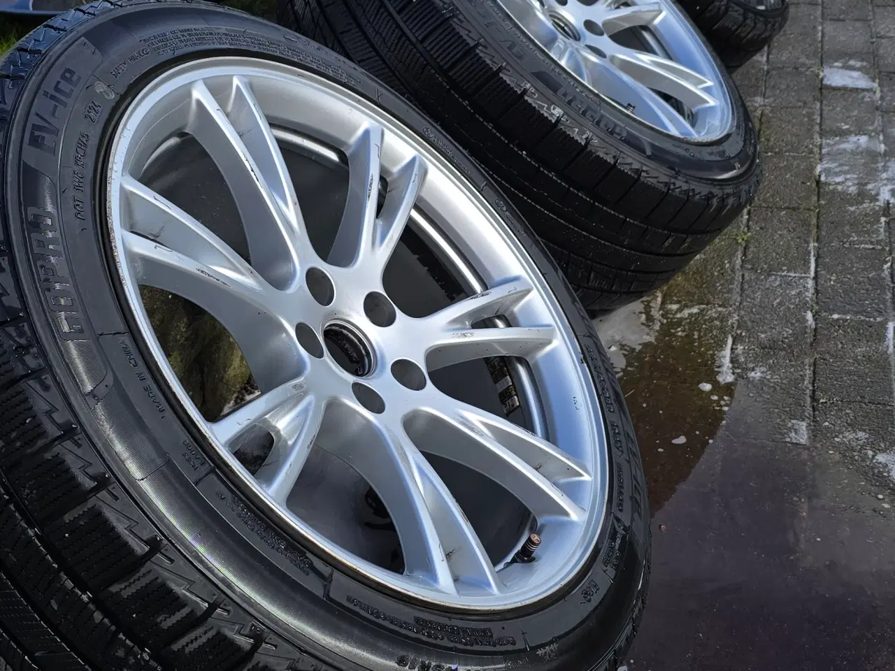 Billede 5 - Orginale Tesla model y alufælge 