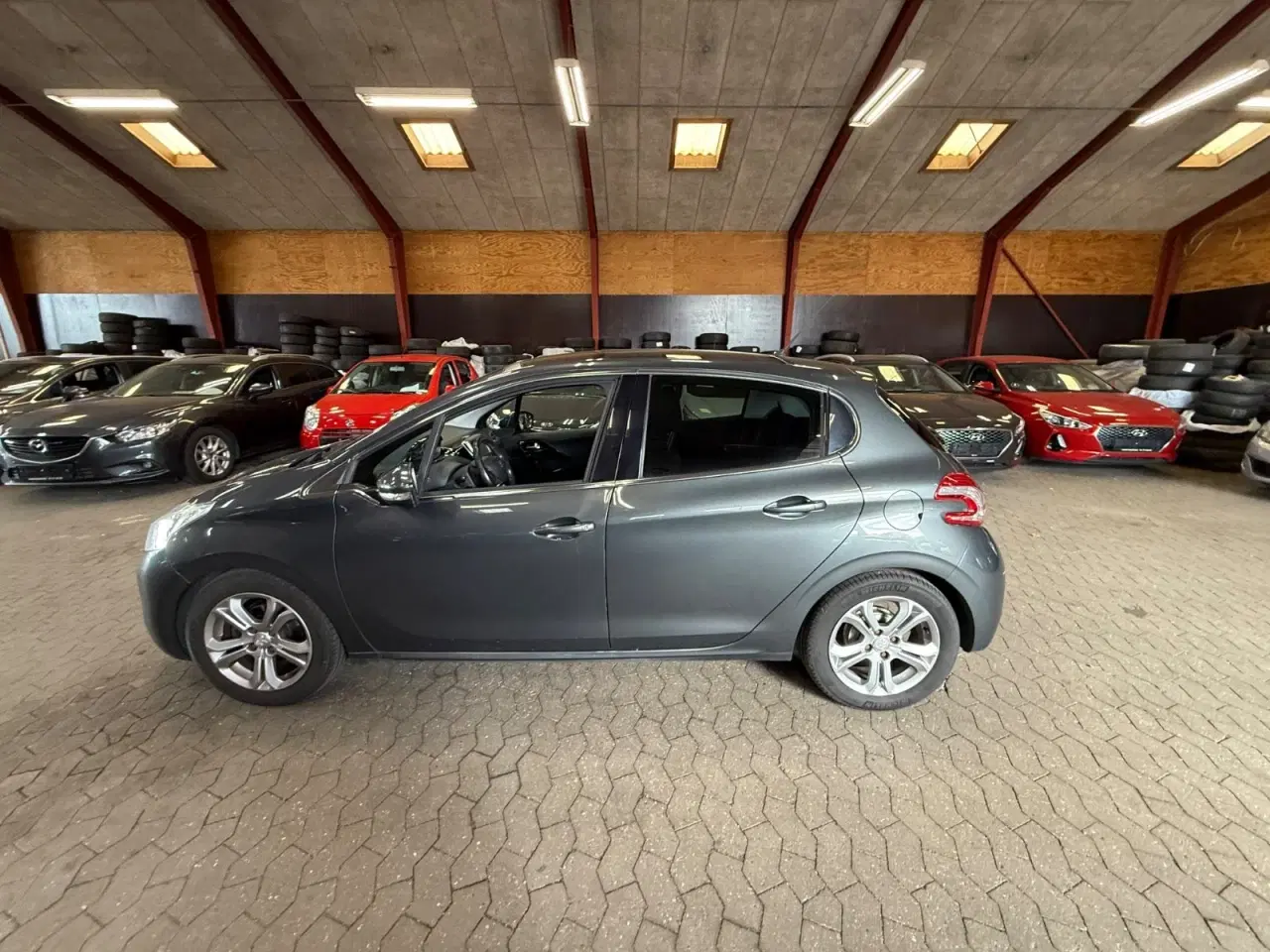 Billede 8 - Peugeot 208 1,2 VTi 82 Supreme Sky