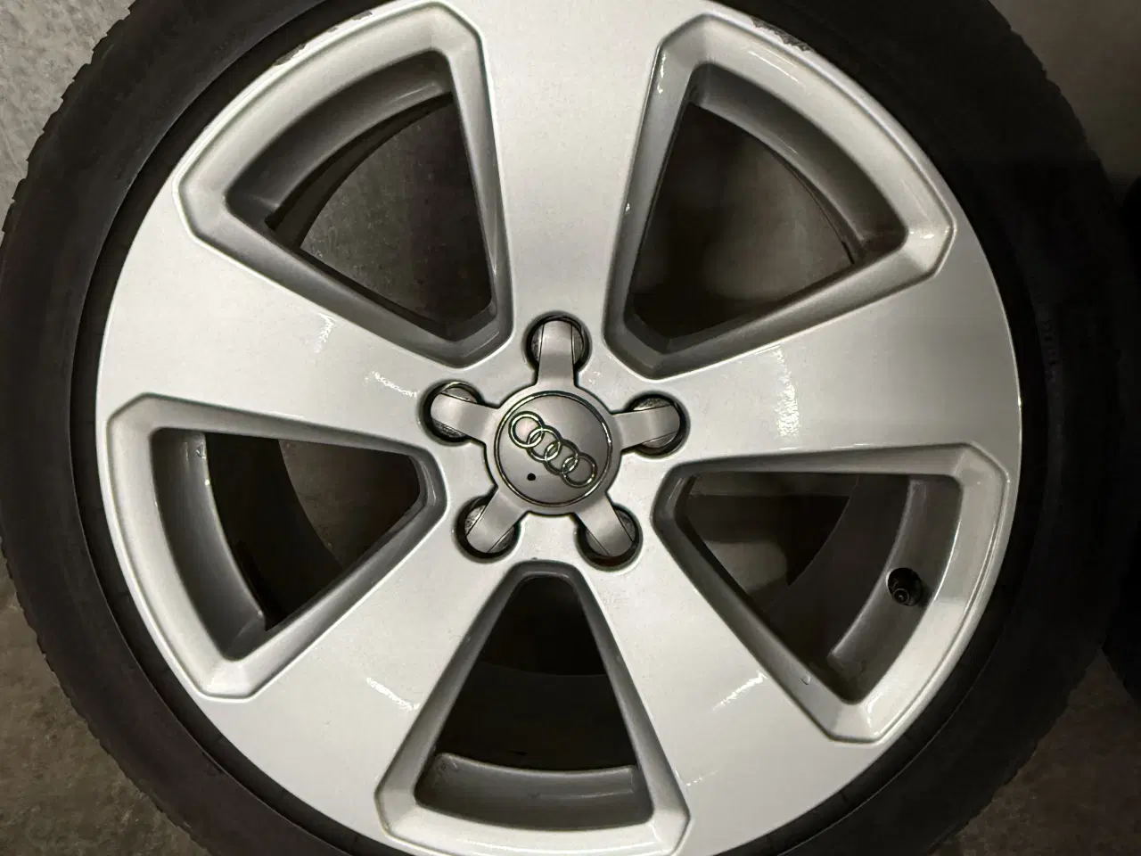 Billede 2 - Originale Audi A3 17” vinterhjul