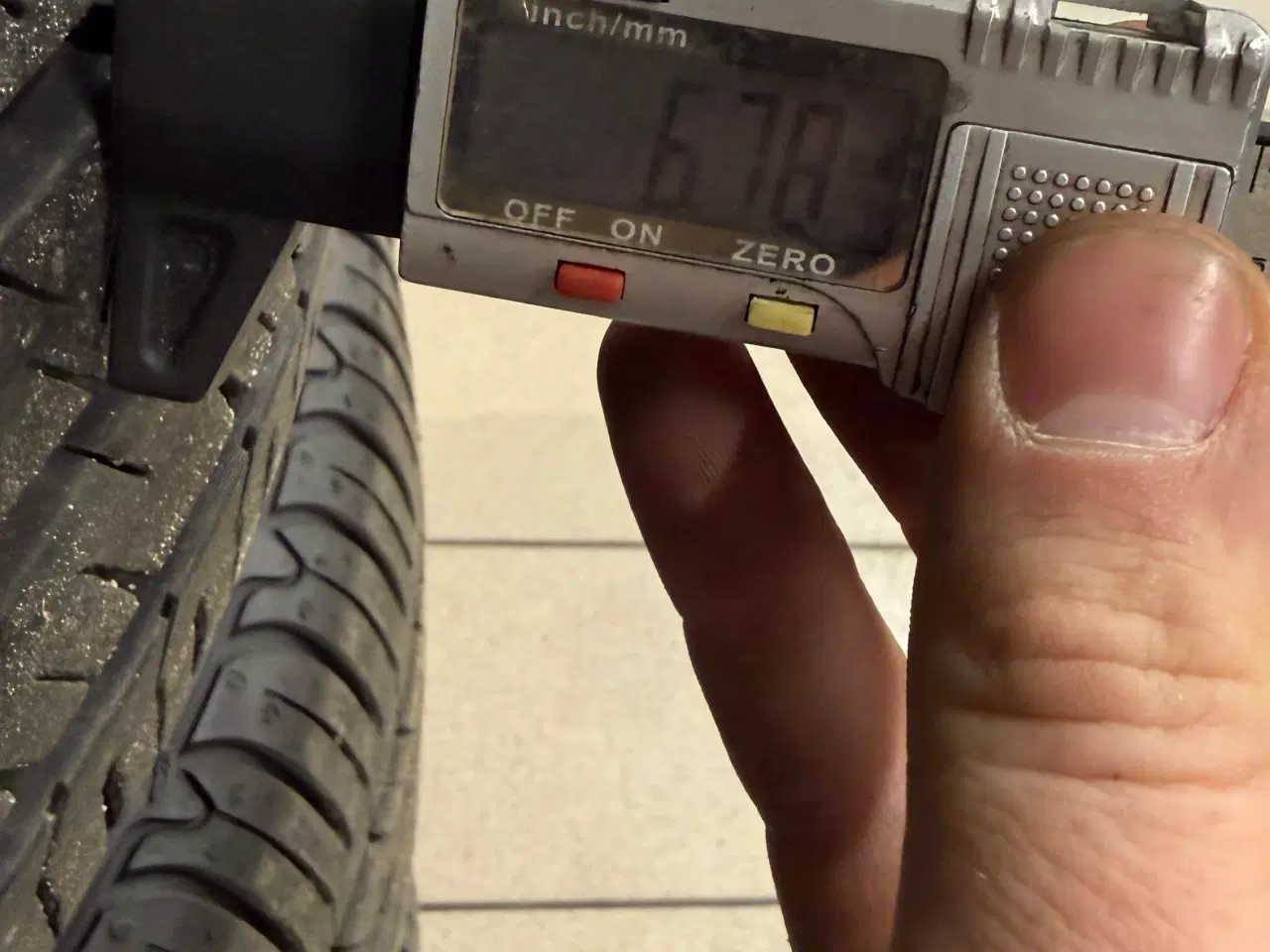 Billede 6 - Goodyear 245/45-19 sommer 