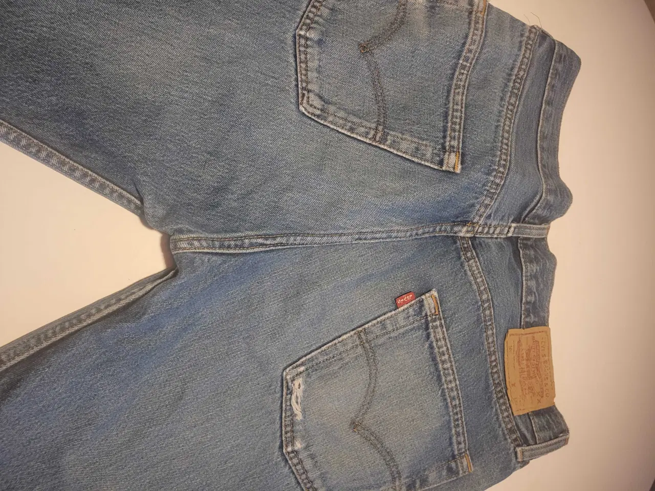 Billede 7 - Levis + Marcus 285kr.med fragt