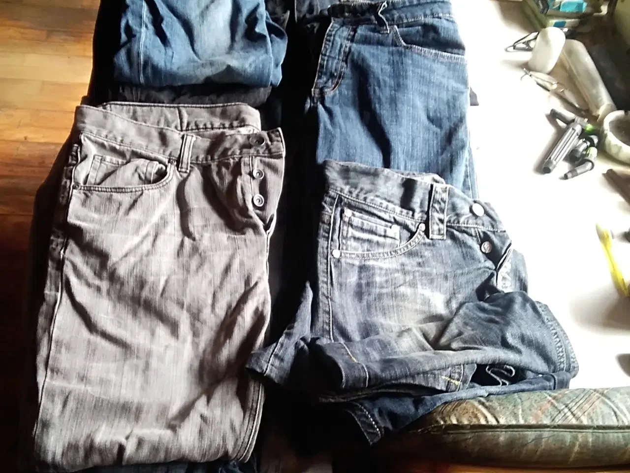 Billede 3 - Jeans S-M-L 31-36 Velholdte stk pr 50 Byt m XL OK 