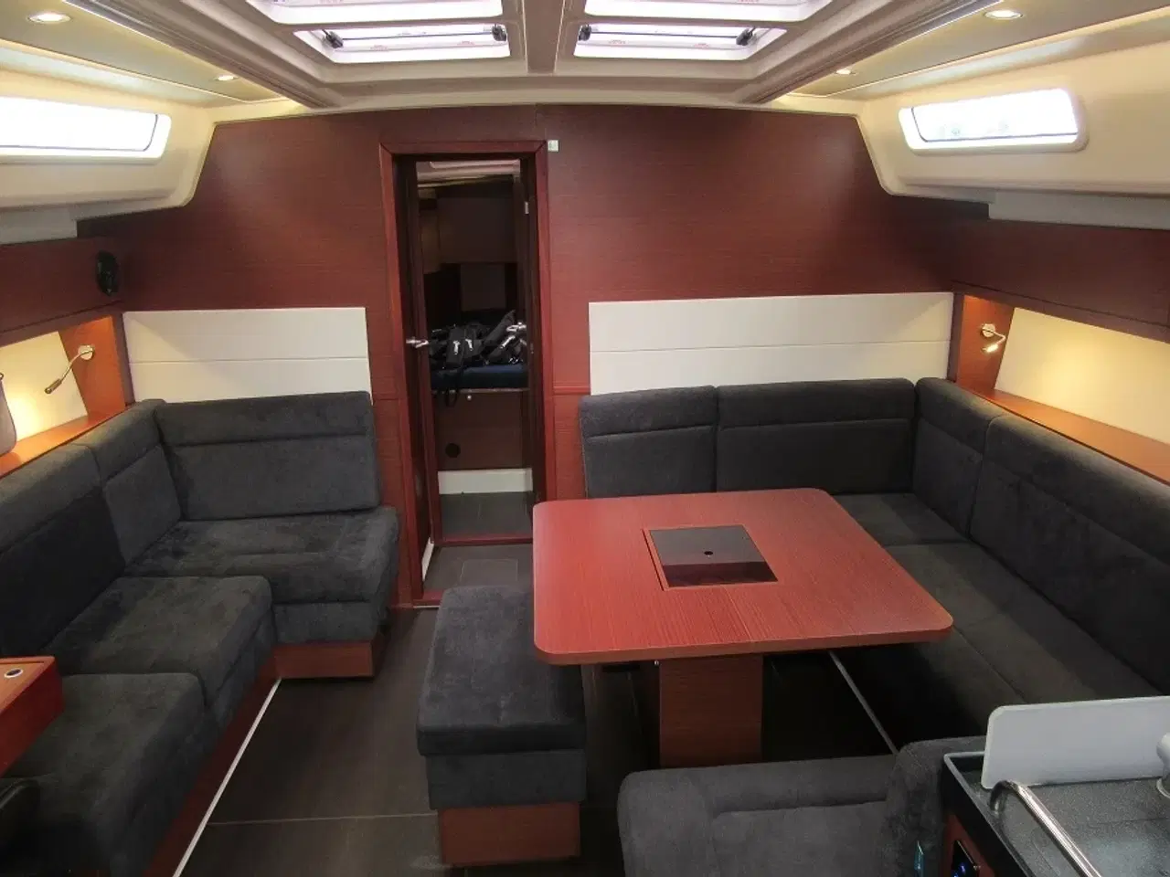 Billede 2 - Hanse 458