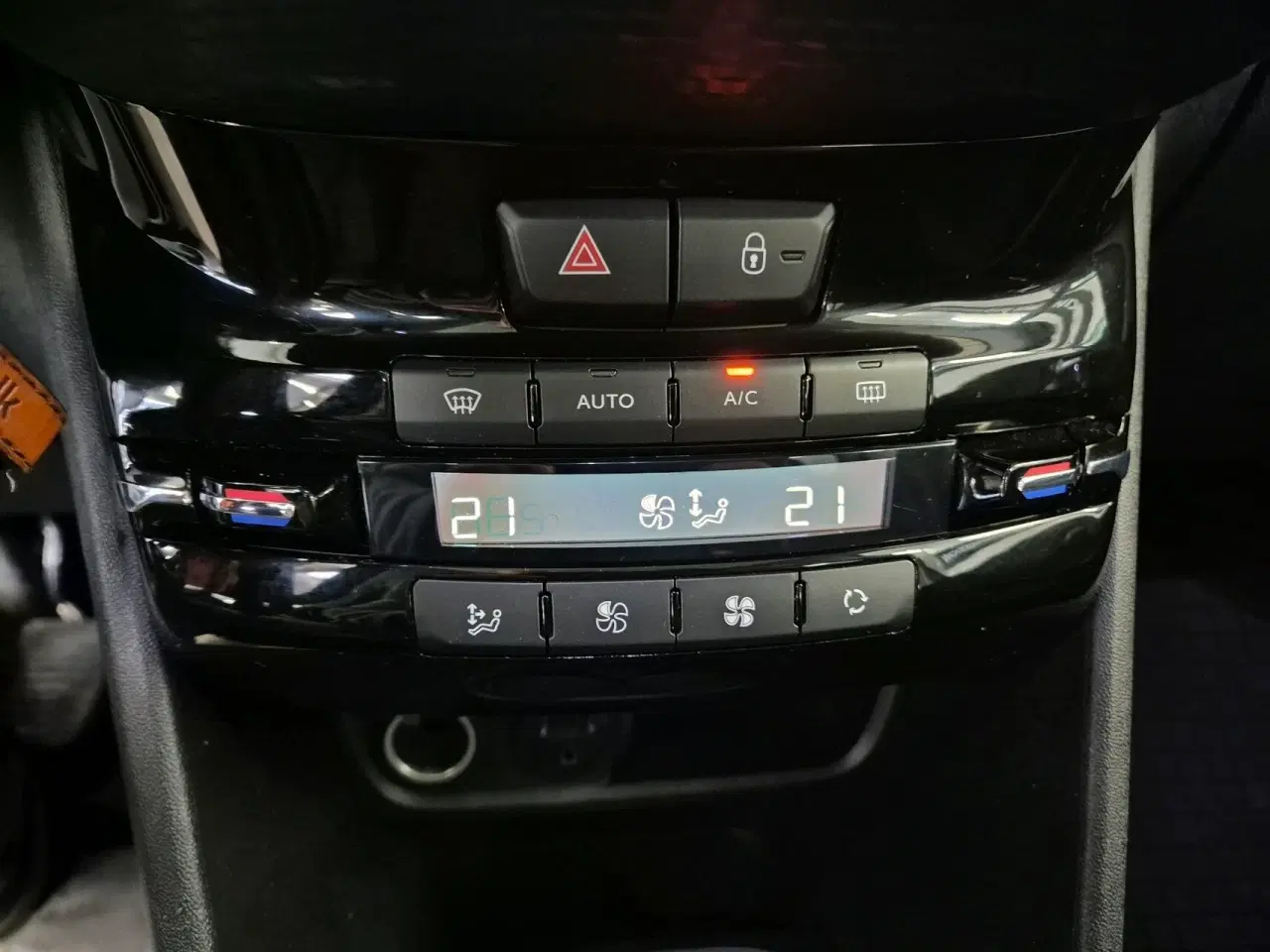 Billede 12 - Peugeot 208 1,6 BlueHDi Allure Sky 100HK 5d