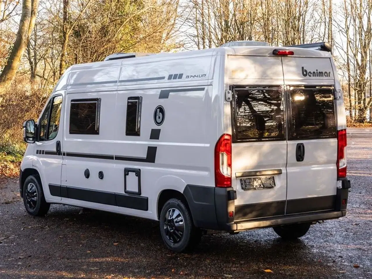 Billede 38 - 2026 - Benimar Benivan 144 UP   Benivan 144 UP 2025 er en fuldt udstyret 5,99 meter campervan