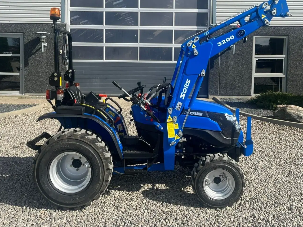 Billede 12 - Solis S26 6x2 med fuldhydraulisk frontlæsser og brede Industrihjulmontering