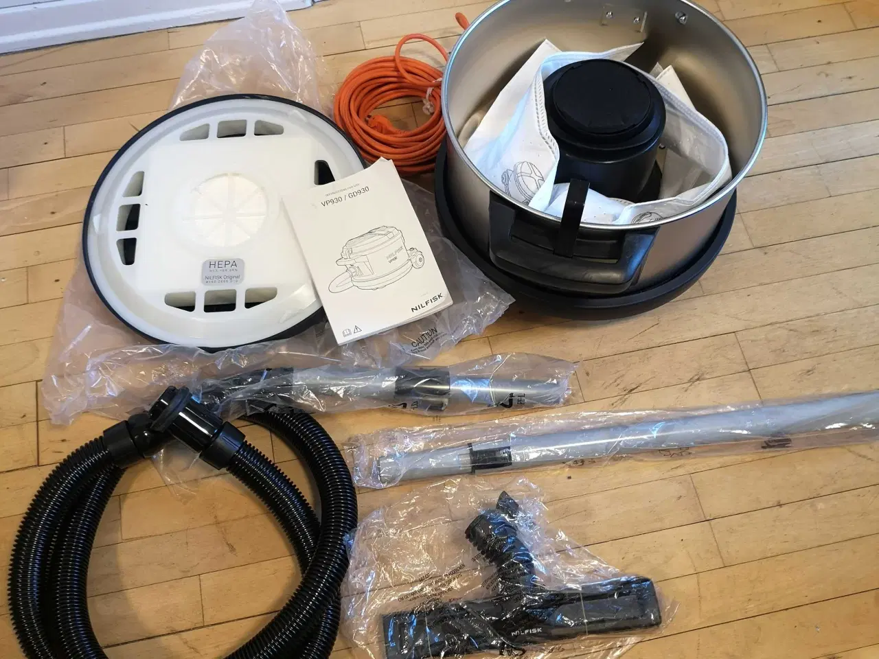 Billede 8 -  Støvsuger  NILFISK VP930