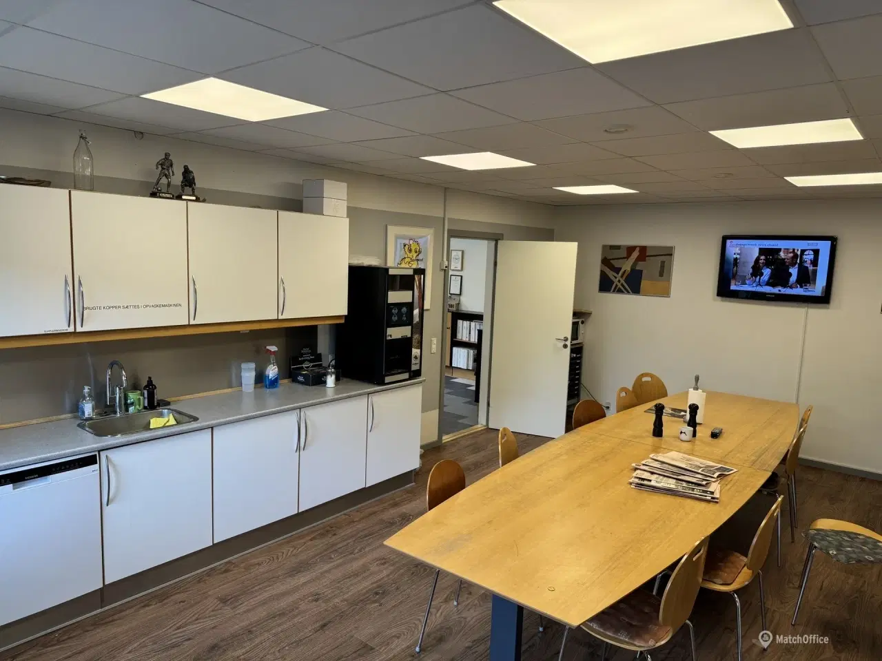 Billede 4 - Kontor og showroom til leje i Himmelev Bygade 54A.