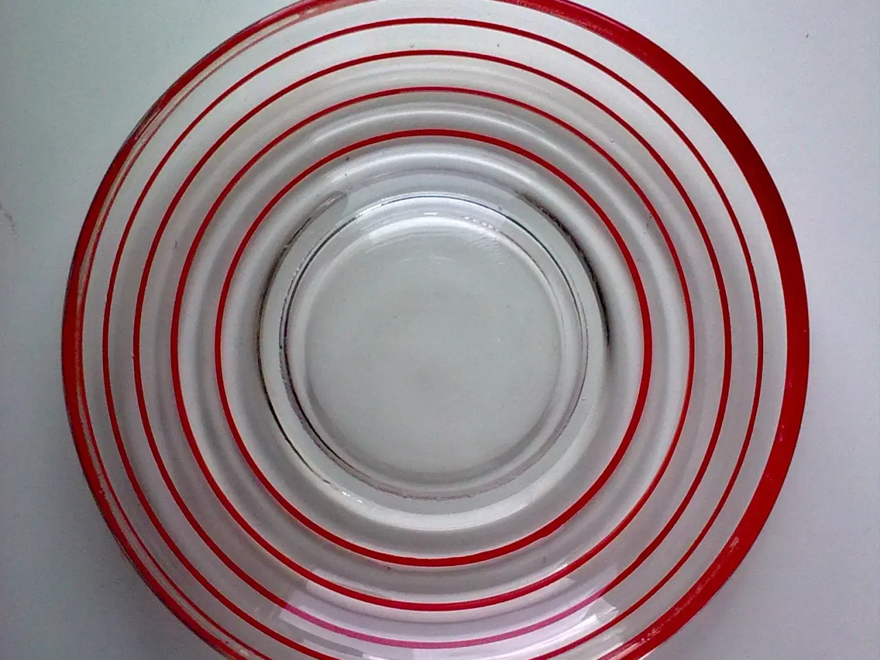 Billede 1 - Broksø DANMARK rød grå glas asiet & skåle