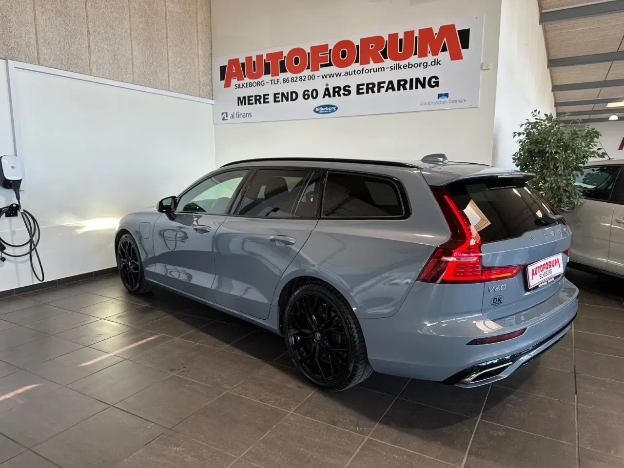 Billede 17 - Volvo V60 2,0 T6 ReCharge R-Design aut. AWD