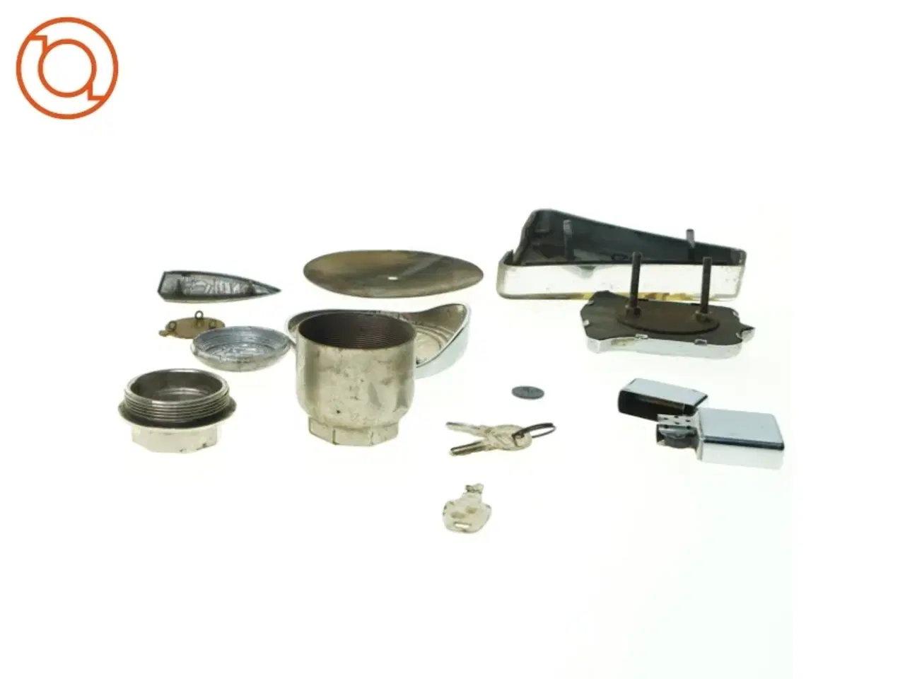 Billede 4 - Pengekasse fyldt med gamle bilmærker (str. 25 x 17 cm)