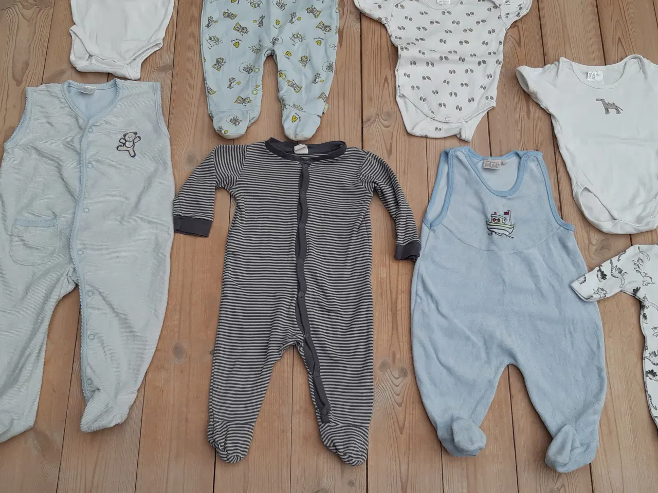 Billede 4 - BABY str 50, 56 og 62 - HELE PAKKEN 195 KR