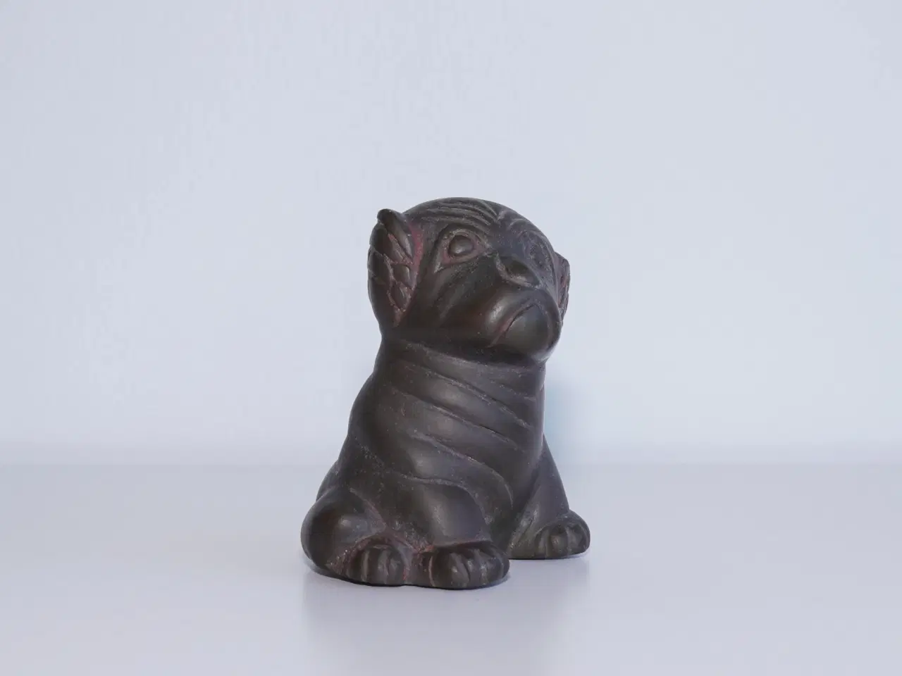 Billede 8 - Ældre og detaljeret hund i metal